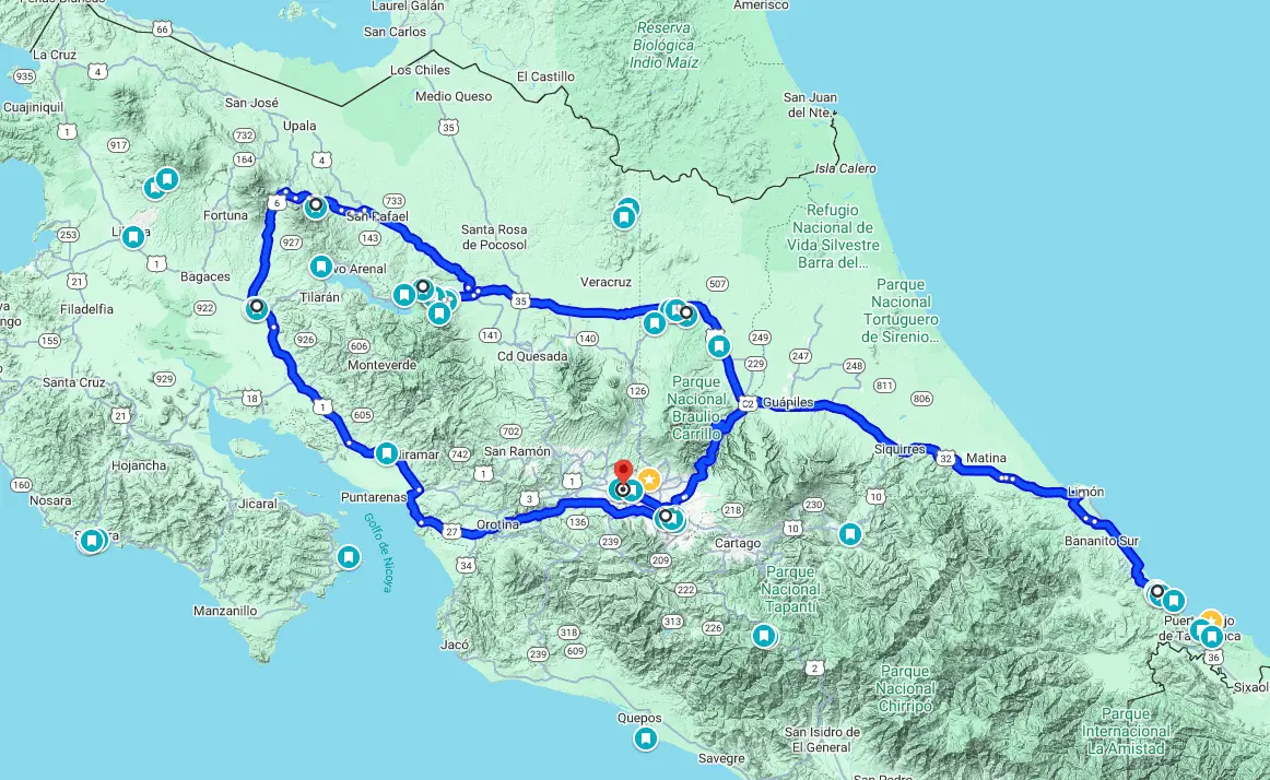 Carte du Costa Rica illustrant les étapes du circuit Le Toucan Aracari de Vacances au Costa Rica, avec parcs naturels, forêts tropicales et lieux d’observation d’oiseaux.