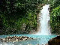 Rivière Celeste et volcan Tenorio, un paysage unique du Costa Rica.